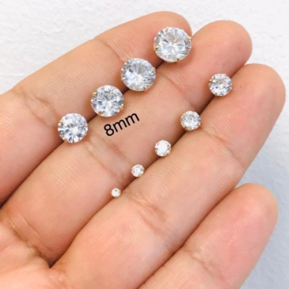 Aretes en Oro Solido Real 10K Para Mujer y Hombre 8mm/Stud Earrings Gold 10K CZ.